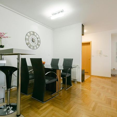 Ladenta Apartman*** Zagreb Exterior foto