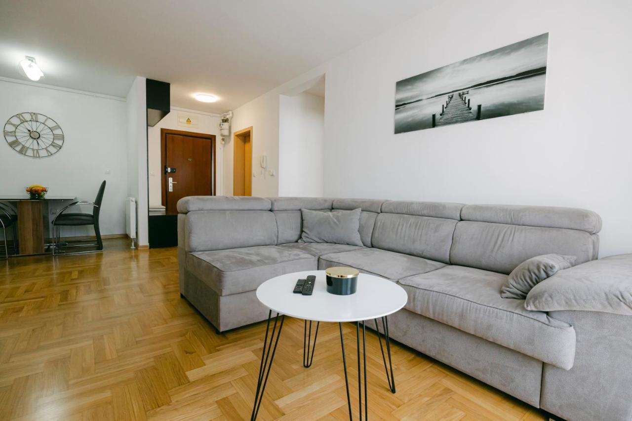 Ladenta Apartman*** Zagreb Exterior foto